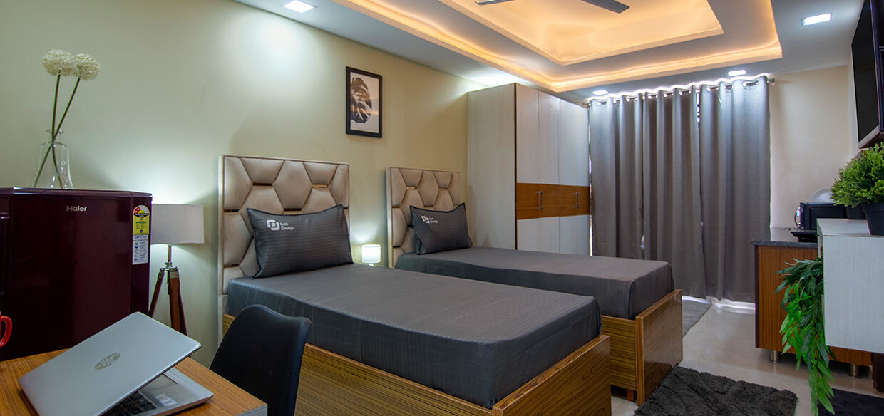 luxurious studio apartments  for rent in Sec 52 Gurgaon 1