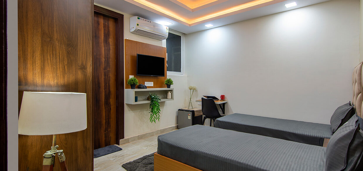 luxurious studio apartments  for rent in Sec 52 Gurgaon 3