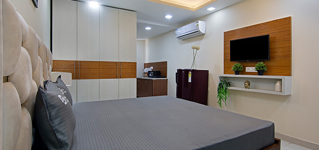 luxurious studio apartments  for rent in Sec 52 Gurgaon 4