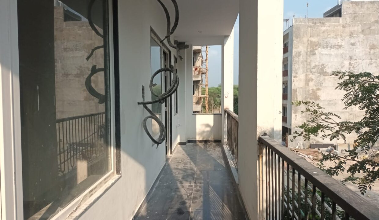 18-studio-apartments-on-rent-sec-42-gurgaon-06