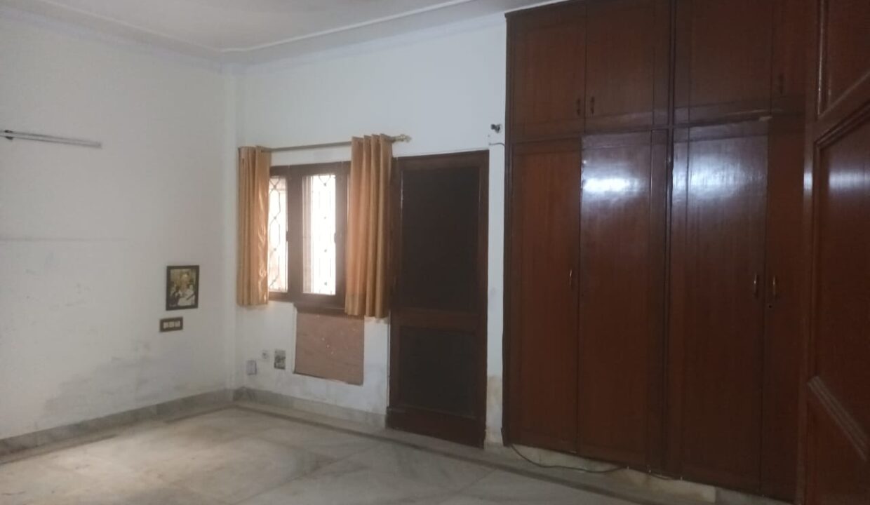 9-bedroom-flat-for-rent-south-delhi-greater-kailash-ii-06