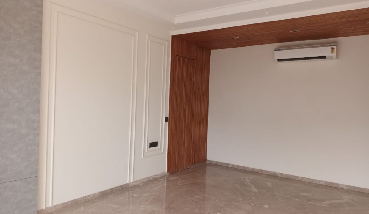 whole-building-16-bhk-semi-furnished-on-rent-gurgaon-sec-42-05