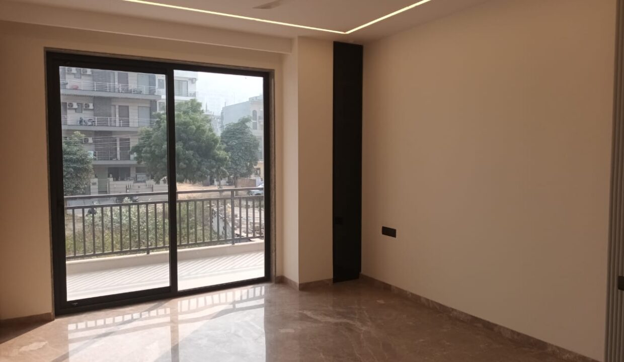 whole-building-16-bhk-semi-furnished-on-rent-gurgaon-sec-42-08